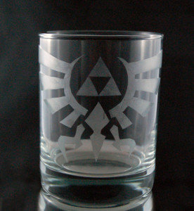 Legend of Zelda Hylian Crest Etched Glass C-002