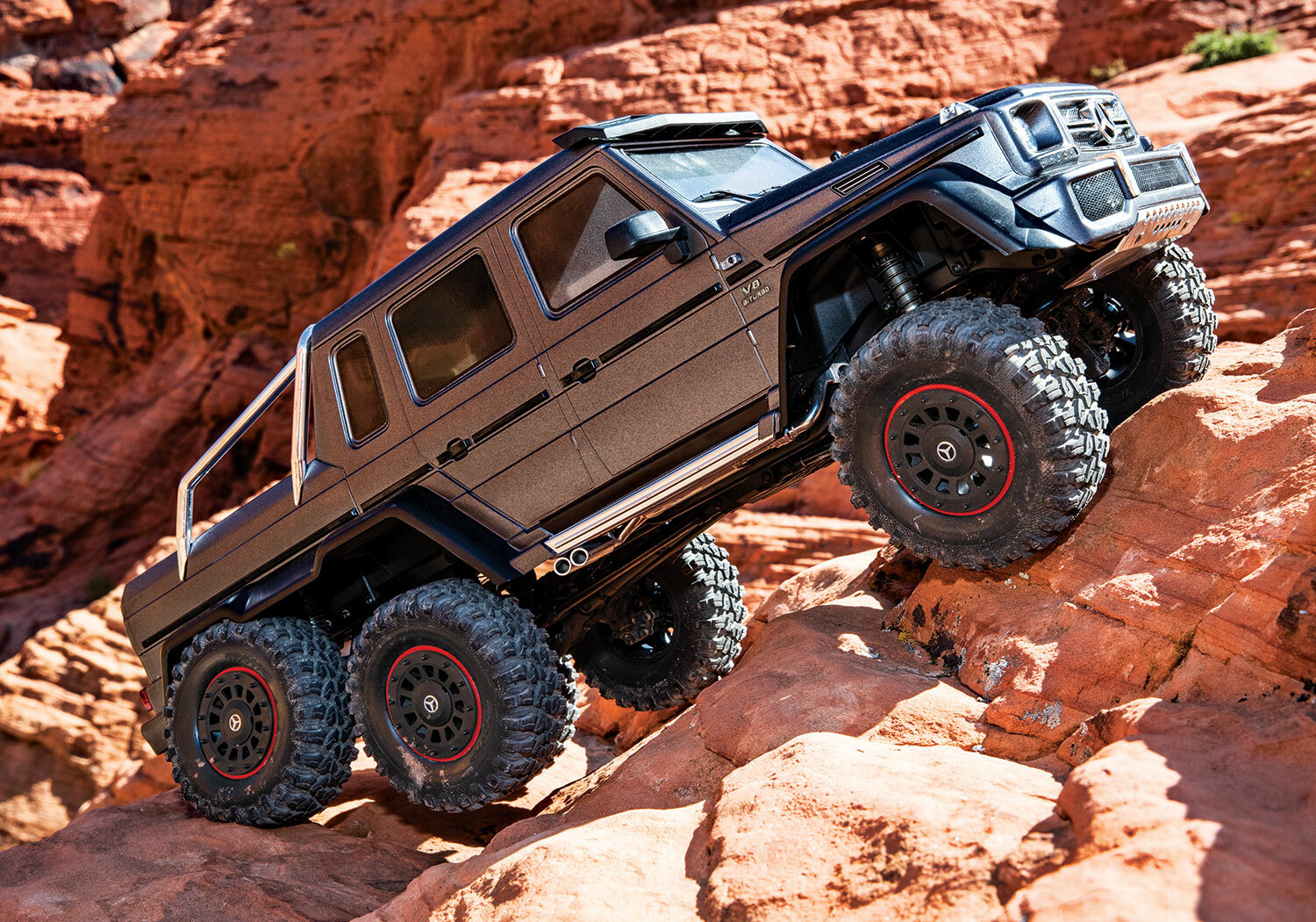 Traxxas TRX-6 Matte Graphite Metallic Mercedes-Benz G 63 AMG 6x6 (XL-5HV, TQi, LED Lights) (Wireless Module/3S 5000mAh LiPo Battery/Live iD Charger/Phone Mount) - Special Edition Traxxas TRX-6 Matte Graphite Metallic Mercedes-Benz G 63 AMG 6x6 (XL-5HV, TQi, LED Lights) (Wireless Module/3S 5000mAh LiPo Battery/Live iD Charger/Phone Mount) - Special Edition