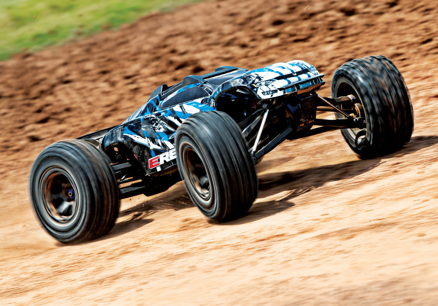 Traxxas E Revo 2.0 4WD Brushless Electric Racing Monster Truck (VXL-6S/TQi/No Batt/No Chg) Traxxas E Revo 2.0 4WD Brushless Electric Racing Monster Truck (VXL-6S/TQi/No Batt/No Chg)