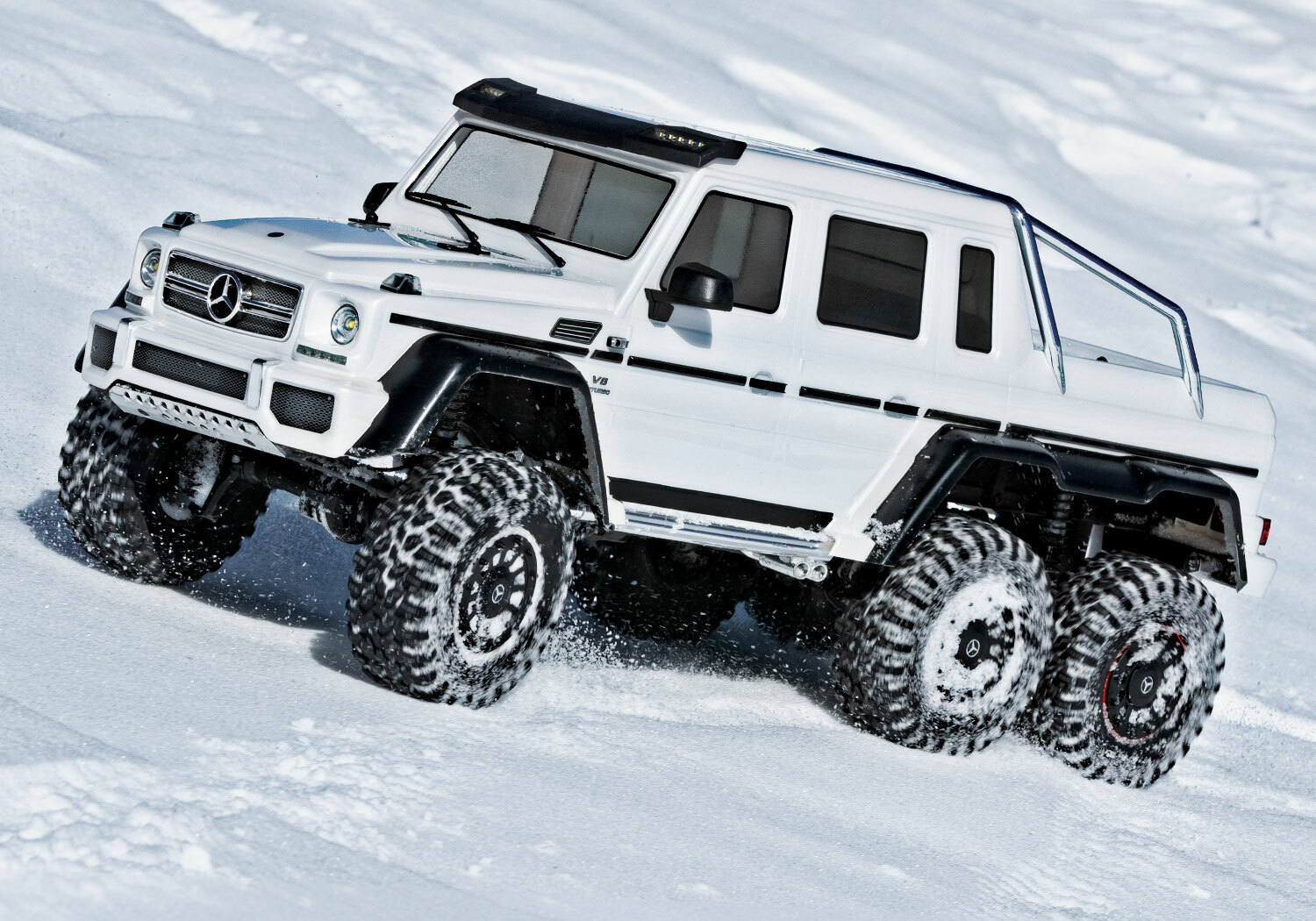 Traxxas TRX-6 Mercedes-Benz G 63 AMG 6x6 (XL-5HV, TQi, LED Lights) (No Battery or Charger) - Special Edition Traxxas TRX-6 Mercedes-Benz G 63 AMG 6x6 (XL-5HV, TQi, LED Lights) (No Battery or Charger) - Special Edition