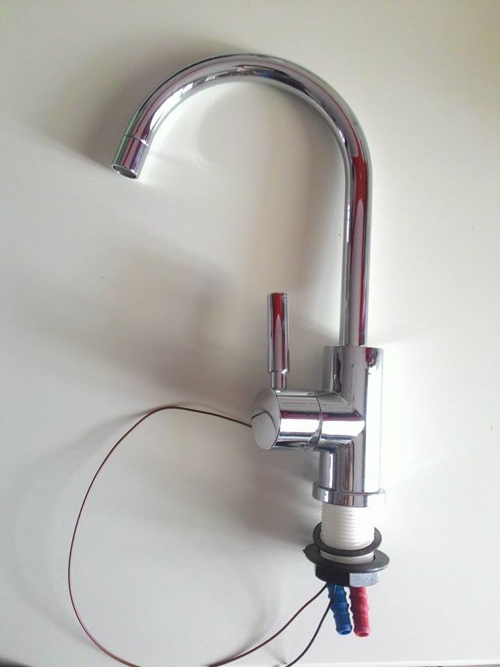 Rubinetto Da 12V Per Camper E Barca CR-MOESANCO - Con Interruttore E Morsetto In Acciaio Inox, Colore Bianco