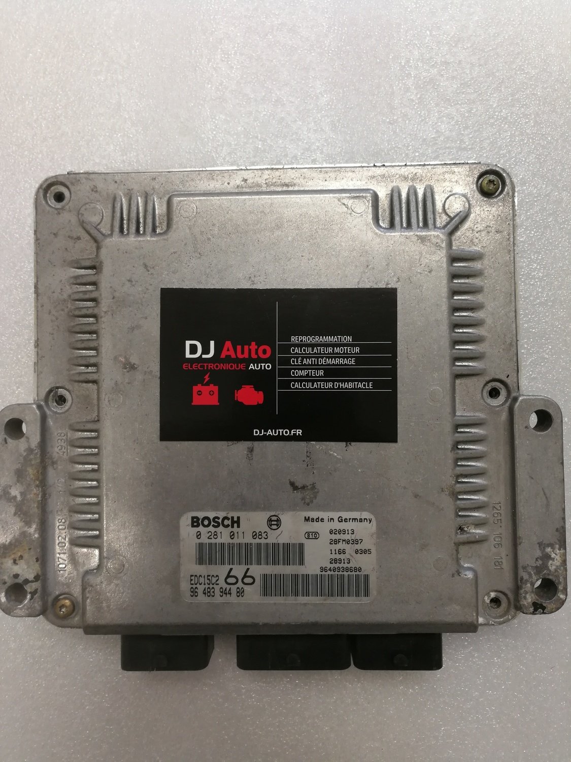 Peugeot Calculateur moteur 206 2.0hdi Bosch EDC15C2 0 281 010 594 / 96 420 139 80 Peugeot Calculateur moteur 206 2.0hdi Bosch EDC15C2 0 281 010 594 / 96 420 139 80