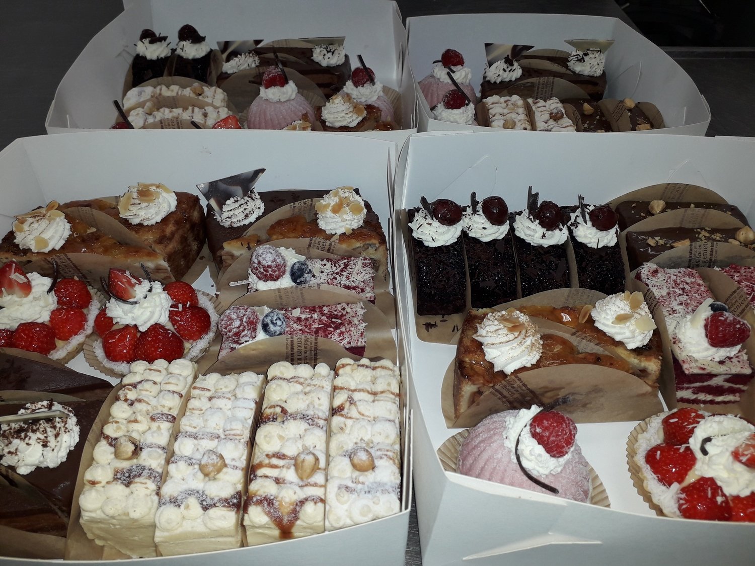 Assorti gesorteerd luxe gebak Assorti gesorteerd luxe gebak