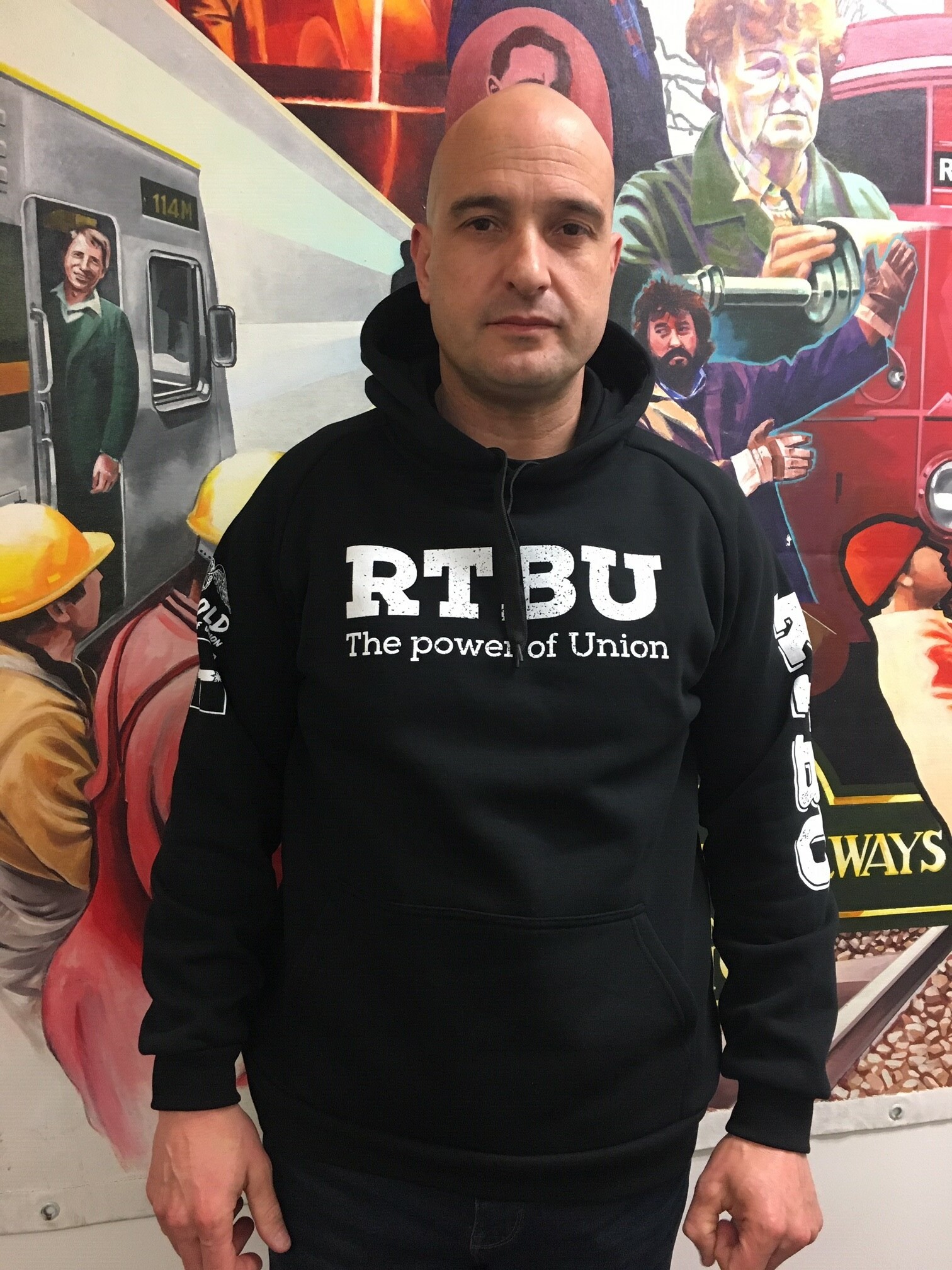 Black Pullover Hoodie - V2 00030
