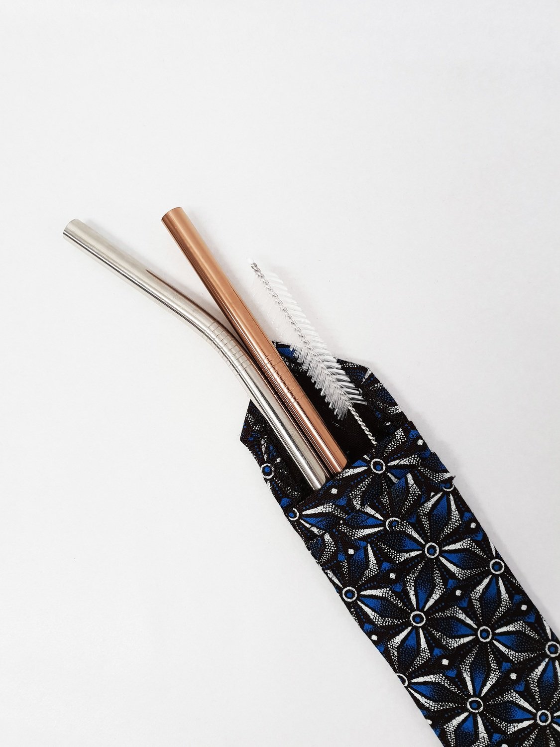 Shweshwe Straw Pouch Blue+Brown+White Shweshwe Straw Pouch Blue+Brown+White