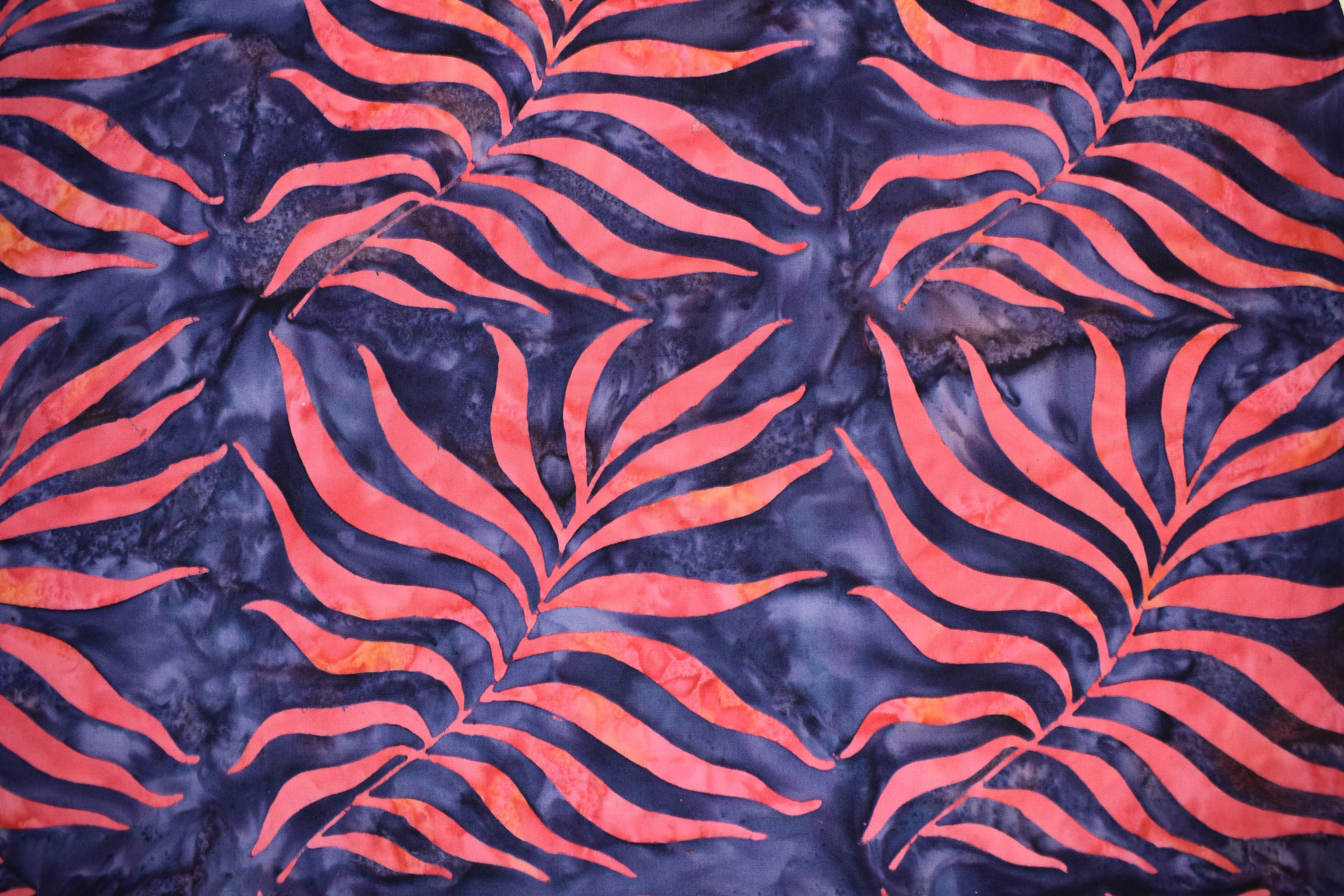 Purple with Large Pink Leaf Batik - 1/2m cut S7W87NNU
