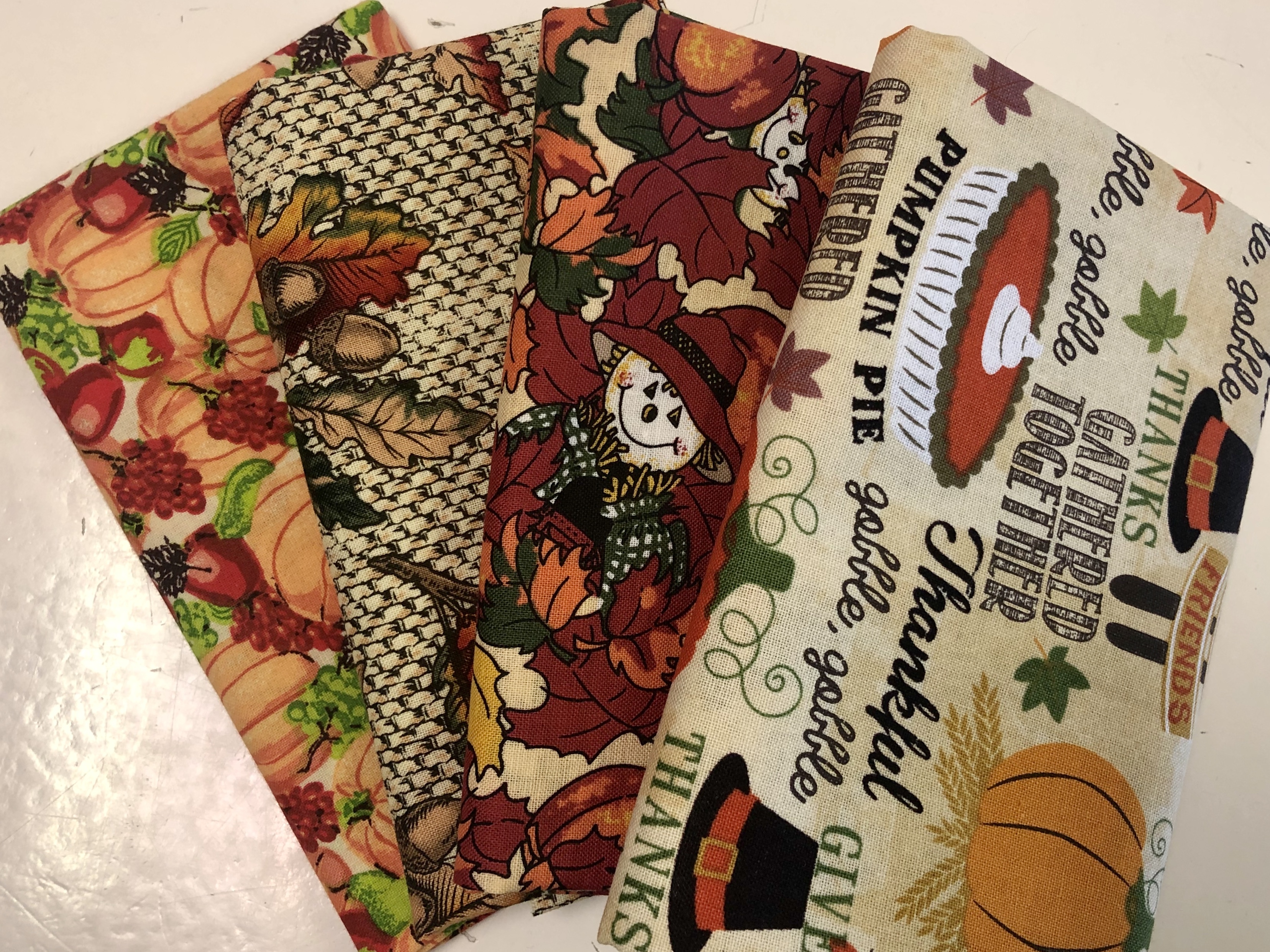 Fall Themed Fat Quarter Bundle 55571