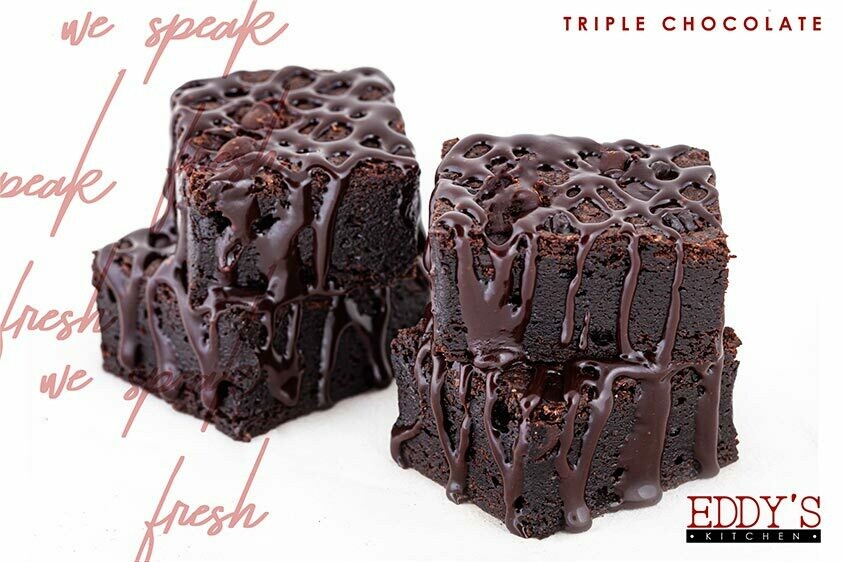 Triple Chocolate Brownies (4) براونيز بثلاث انواع شوكولا Triple Chocolate Brownies (4) براونيز بثلاث انواع شوكولا