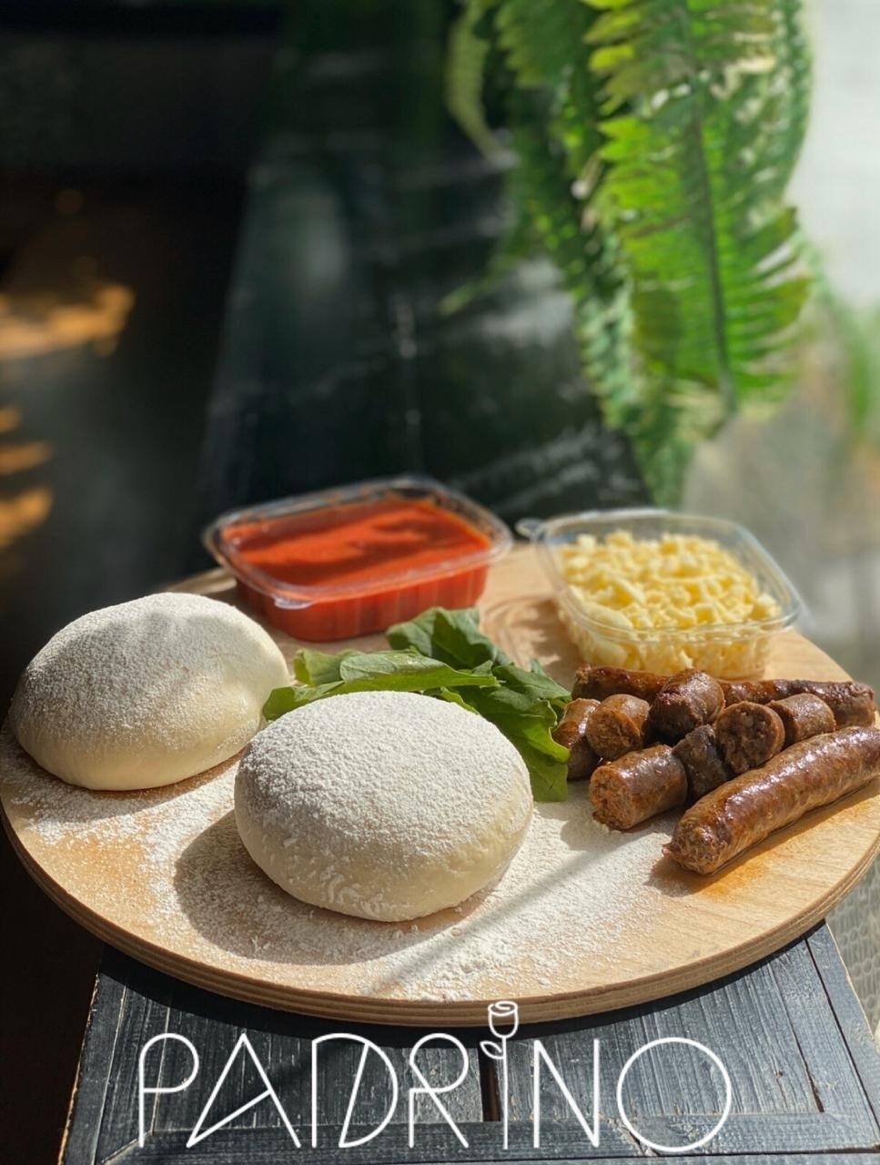 Merguez Pizza Kit مكونات البيتزا بالسجق Merguez Pizza Kit مكونات البيتزا بالسجق