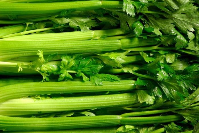 Celery (1 kg) كرفس Celery (1 kg) كرفس