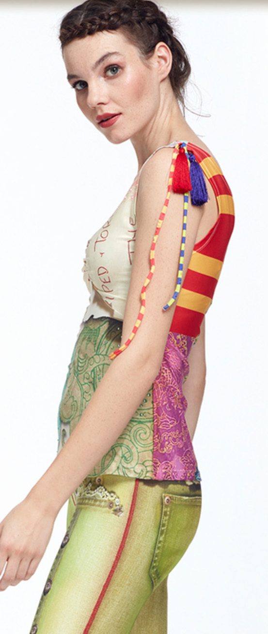 IPNG: The World At Your Paper Boat Trip Illusion Top (In 2 Colors!)