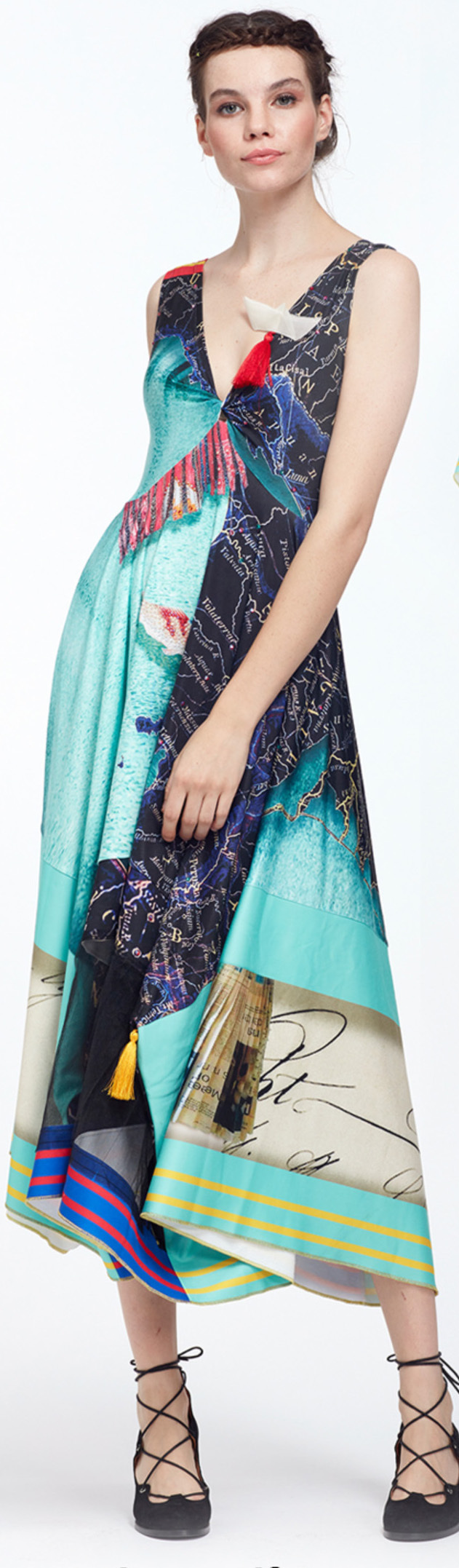 IPNG: The World At Your Paper Boat Trip Map Tasseled Illusion Gown