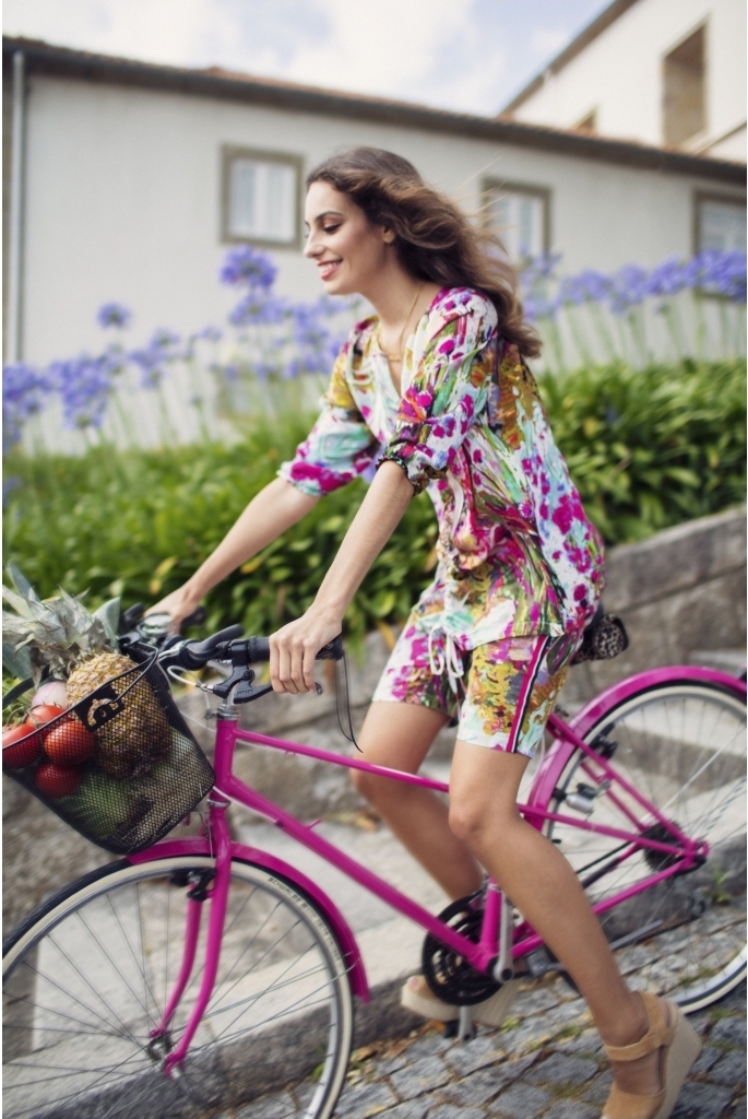 Maloka: Pink Isles Tied Hem Abstract Art Top