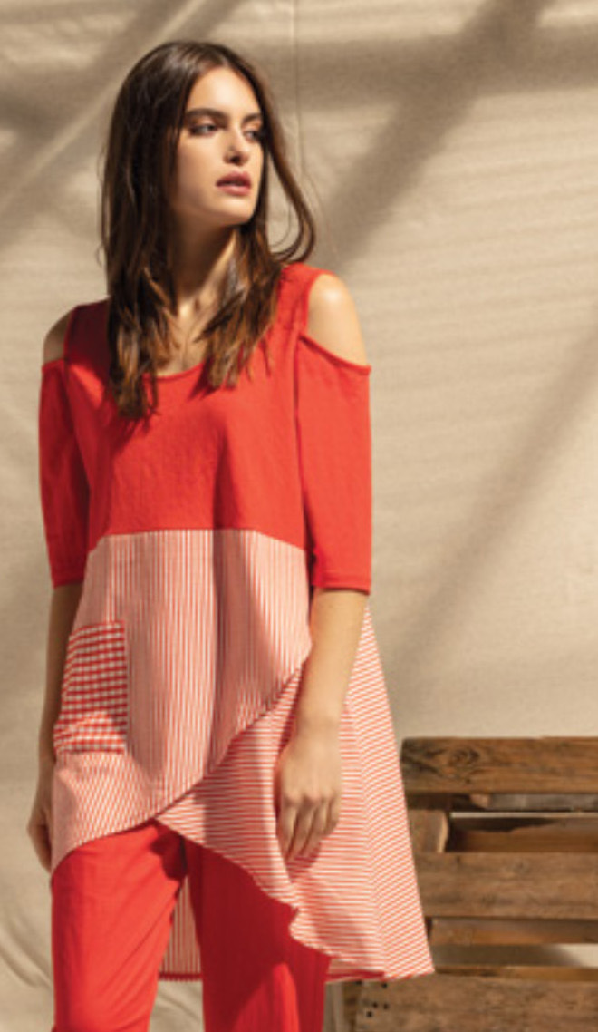 G!oze: Cold Shoulder Swivel Hem Contrast Tunic G_DIMANCHE