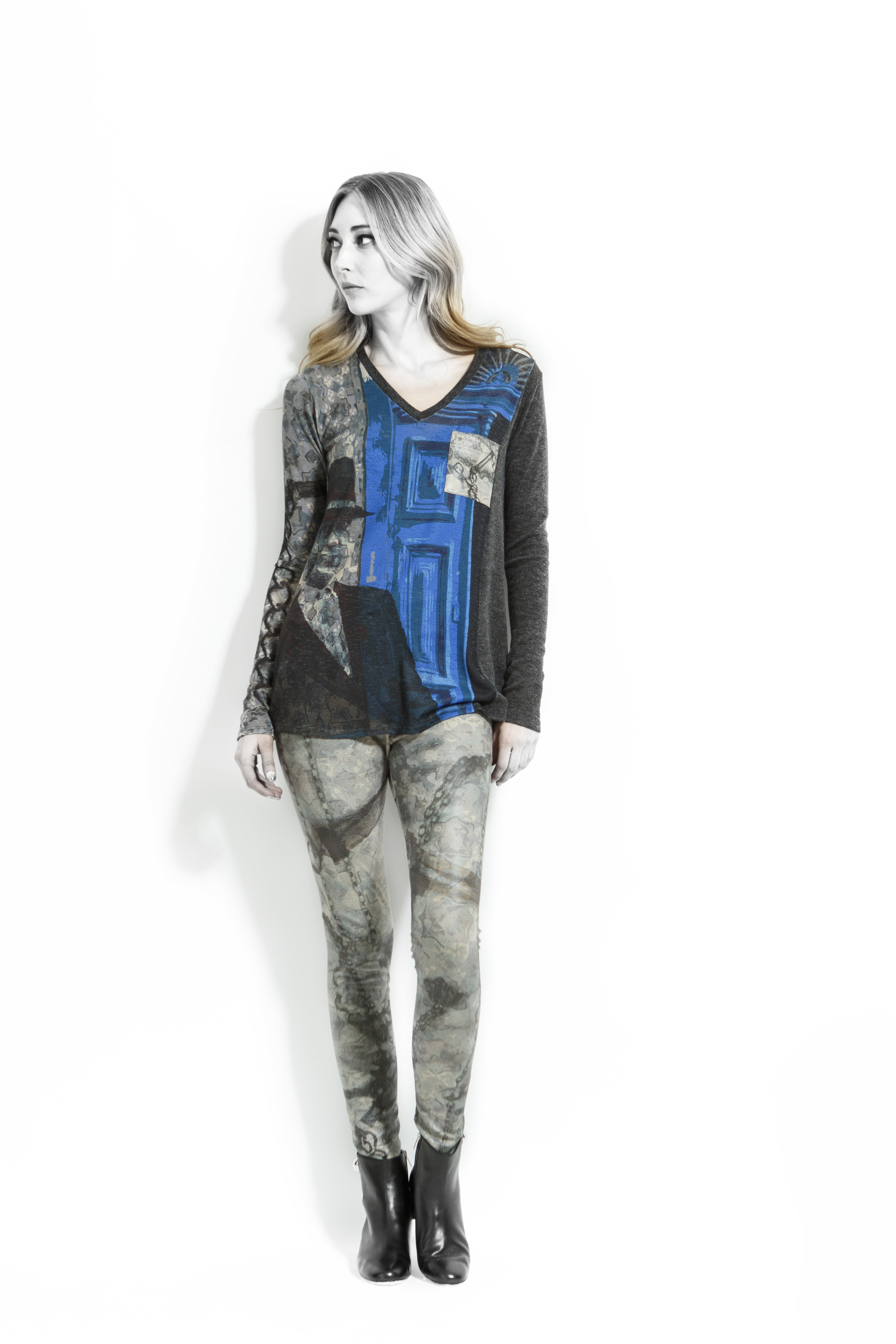 Volt Design: Riddle Me This Indigo Visual Illusion Art Tunic (Some Ship Immed!)