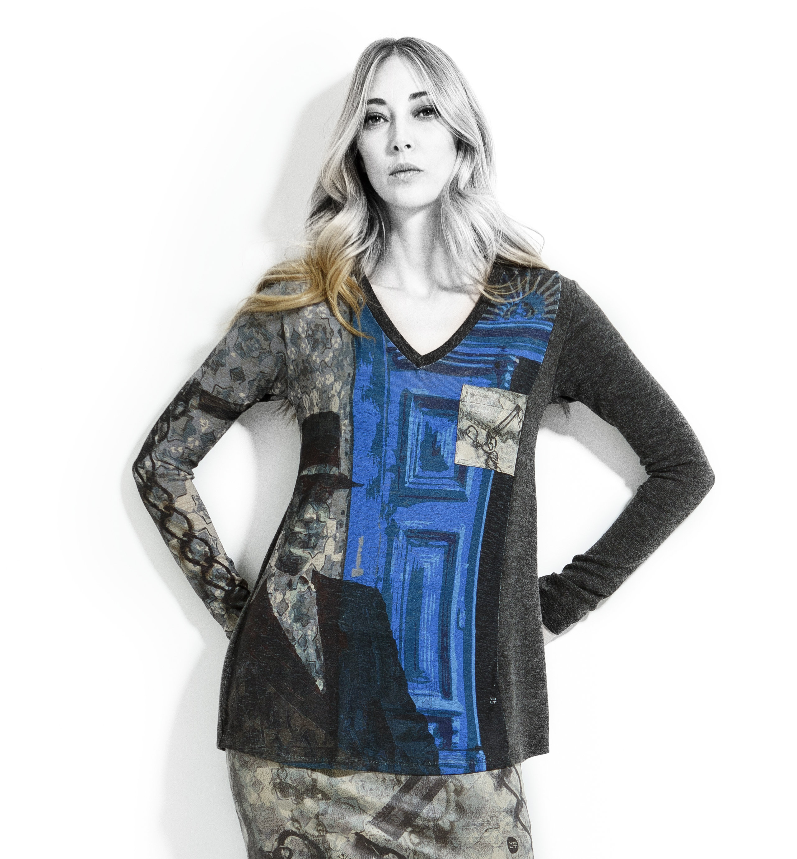 Volt Design: Riddle Me This Indigo Visual Illusion Art Tunic (Some Ship Immed!) VD_366_PAP_C