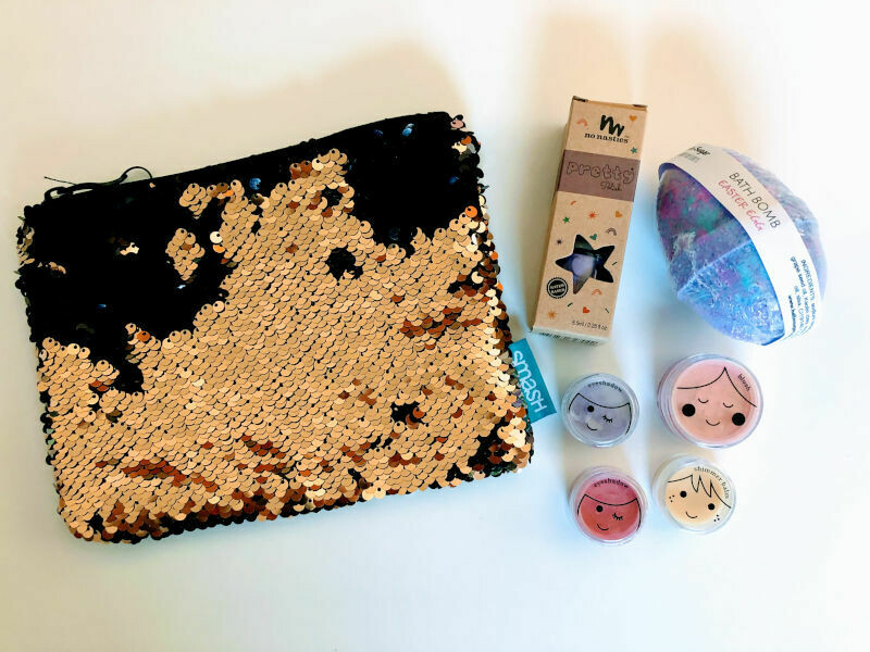 Play Makeup Gift Bag - Black & Gold Sequins Play Makeup Gift Bag - Black & Gold Sequins