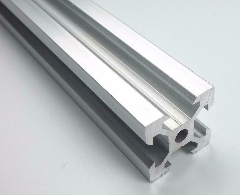 Profil aluminiu 2020 V-Slot, 10cm Profil aluminiu 2020 V-Slot, 10cm