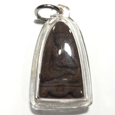 Boroma Kroo Phu Ruesi Chiwok Rokapinaas End to All Illnesses Edition Nuea Pong Ya Wasana Jinda Mani Healing Amulet 2553 BE Luang Phu Juea (casing included) Boroma Kroo Phu Ruesi Chiwok Rokapinaas End to All Illnesses Edition Nuea Pong Ya Wasana Jinda Mani Healing Amulet 2553 BE Luang Phu Juea (casing included)