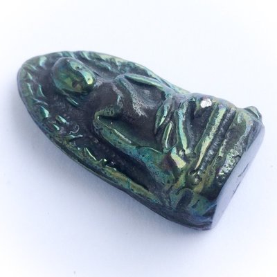 Pra Rod Lampun (Benjapakee amulet) - Nuea Lek Lai Nam Neung See Peek Malaeng Tap (Buddha in Meditation) pure Lek Lai - Luang Por Huan - Wat Putai Sawan 2548 BE Pra Rod Lampun (Benjapakee amulet) - Nuea Lek Lai Nam Neung See Peek Malaeng Tap (Buddha in Meditation) pure Lek Lai - Luang Por Huan - Wat Putai Sawan 2548 BE
