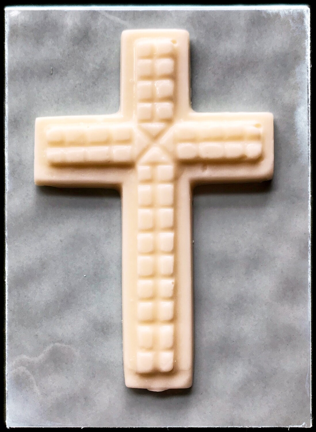 Fuddy Duddy's White Chocolate Easter Cross .8 oz