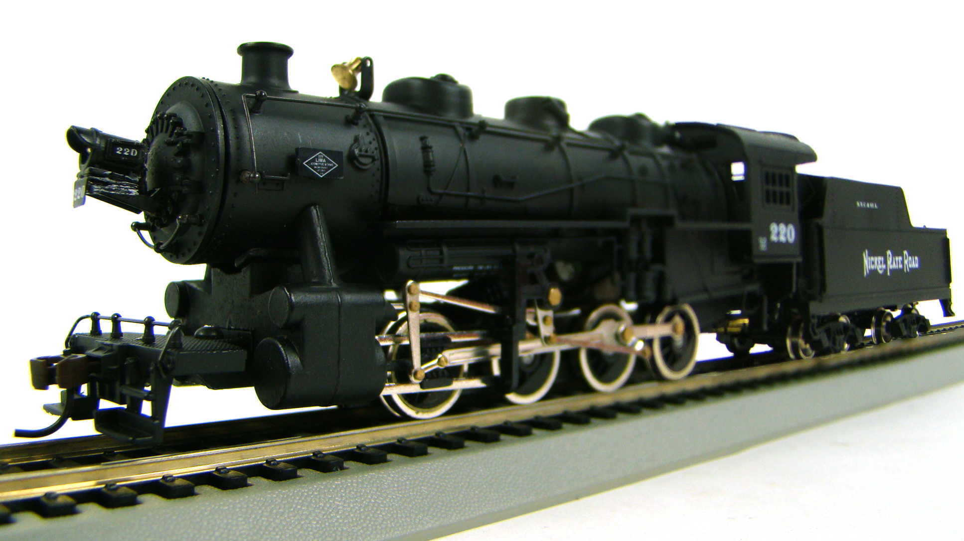 ho scale steam locomotive with sound and smoke