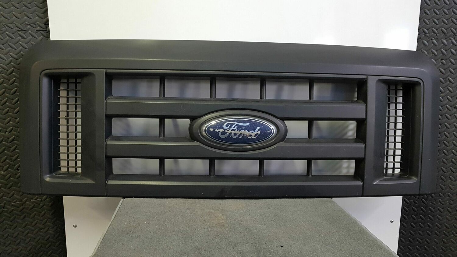 Ford Econoline Grille 1494