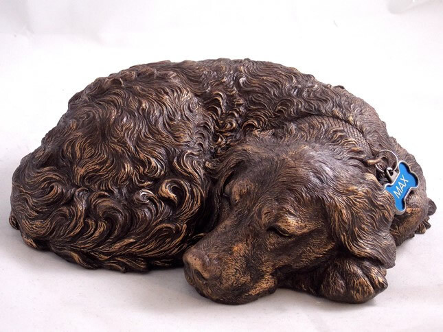 Golden Retriever sculpture urn Golden Retriever sculpture urn