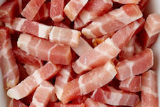Spekblokjes gerookt 1 kg Spekblokjes gerookt 1 kg