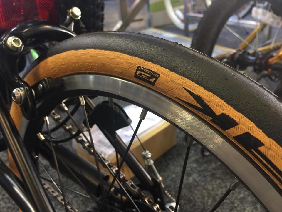 tan wall schwalbe kojaks brompton