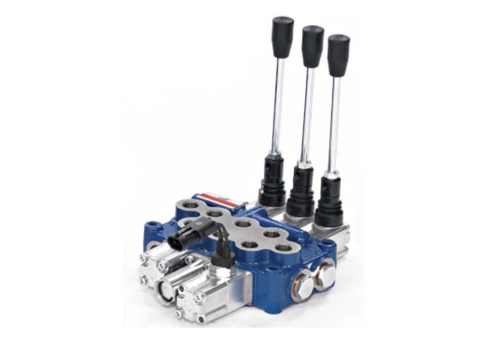 Hydraulic Flow Control Valve 3/8" BSP Ports 315Bar 3 Spool 45 Lt