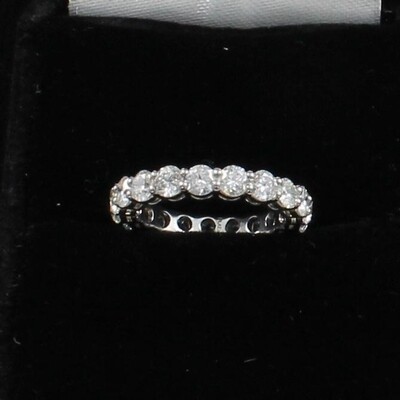 PLATINUM DIAMOND ETERNITY BAND, SIZE 6 PLATINUM DIAMOND ETERNITY BAND, SIZE 6